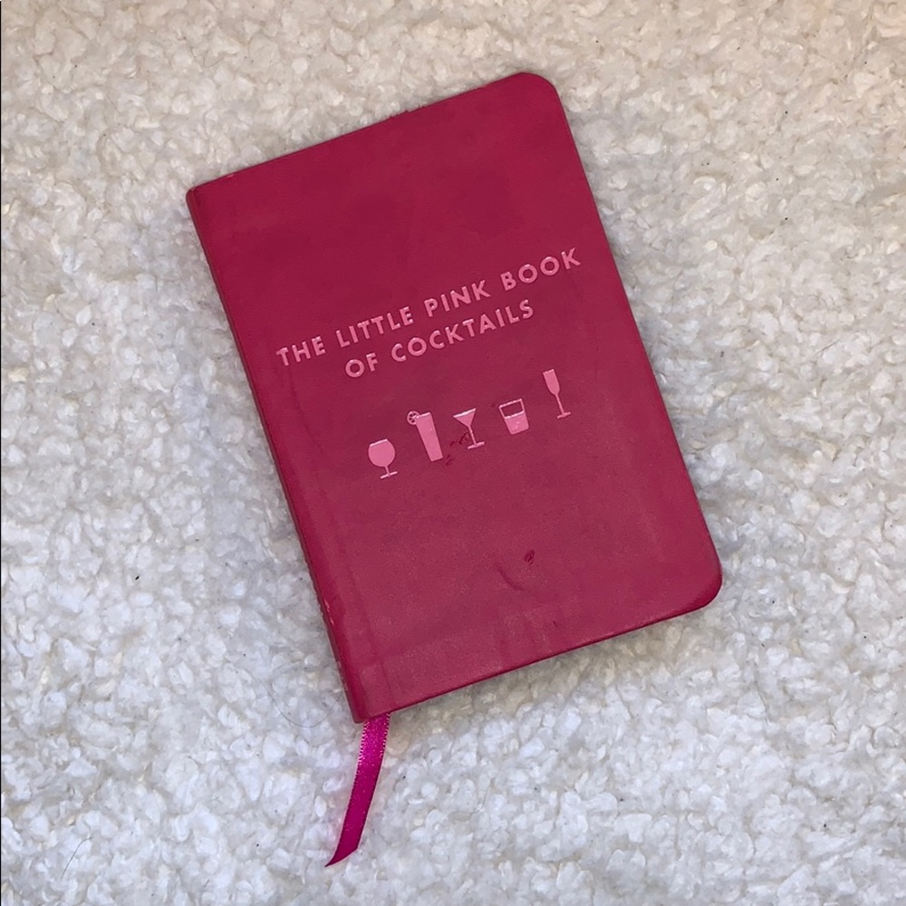 Free Gift: The Little Pink Book of Cocktails